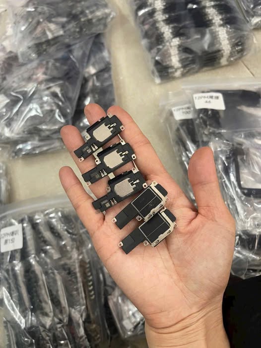 Loa ngoài iPhone 14 Promax